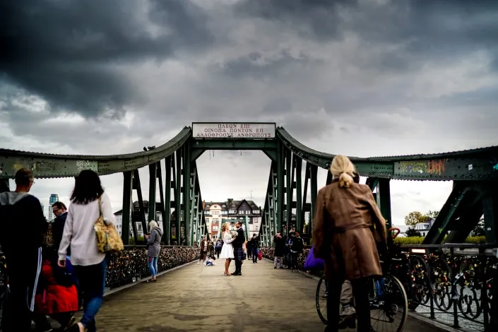 hochzeit-frankfurt-roemer-hochzeitsfotograf-09498