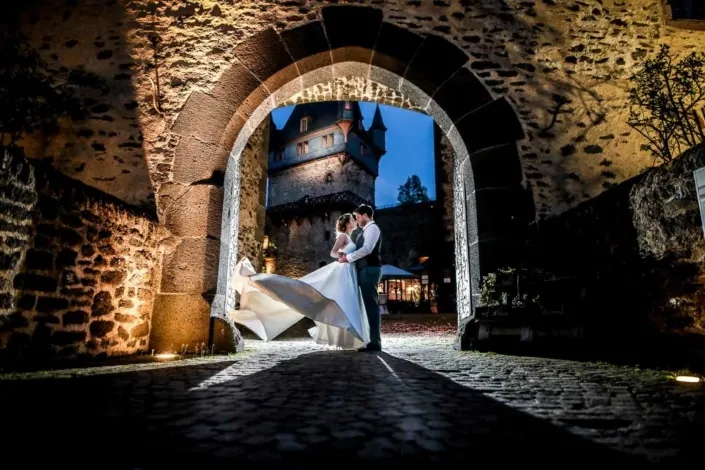 hochzeitsfotograf-schlossromrod-die-blaue-stunde-12